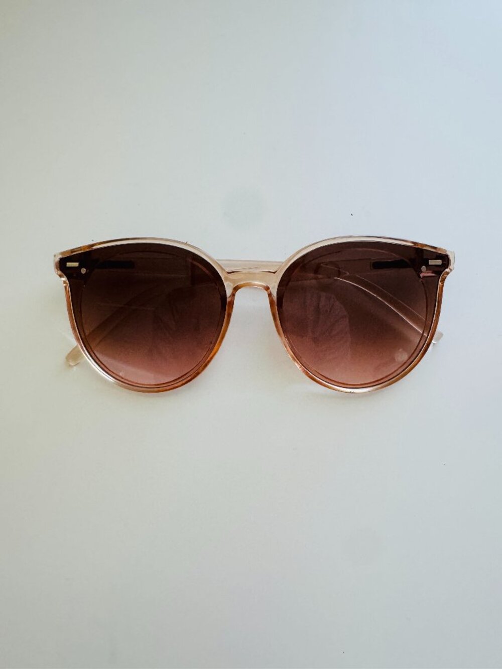 Sojos Round Sunglasses Clear Fram Brown Gradient UV400 SJ2067 C5 SY 63-18